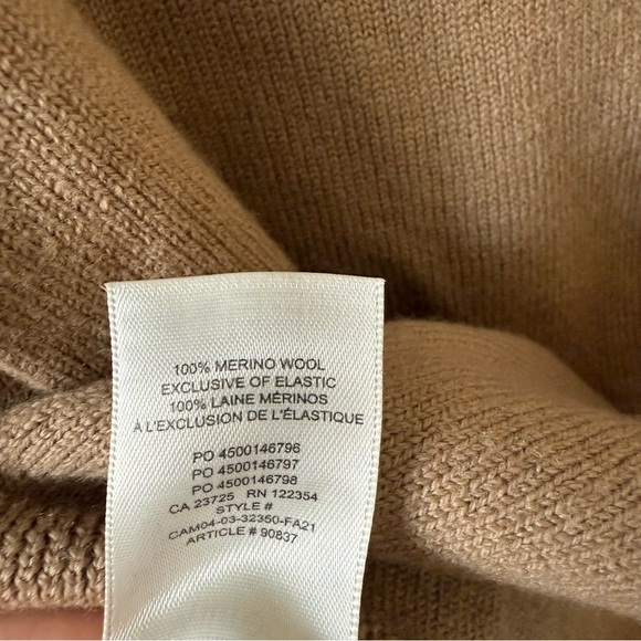 Wilfred Aritzia Cyprie 100% Merino Wool Turtleneck Cropped Sweater Size Medium - Picture 5 of 9